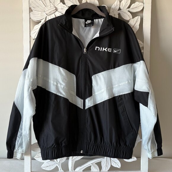 Nike Jackets & Blazers - Nike Two Tone Windbreaker
